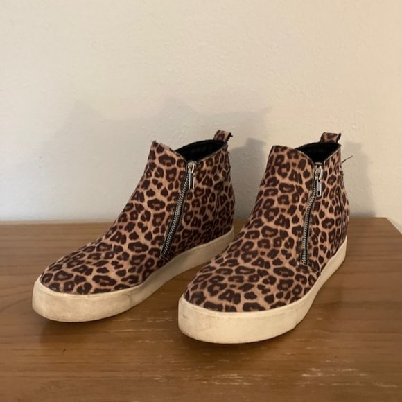 Soda Leopard print wedge platform Sz10 - Picture 1 of 3